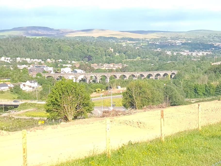 梅瑟蒂德菲尔Viaduct View - Cefn Coed公寓 外观 照片